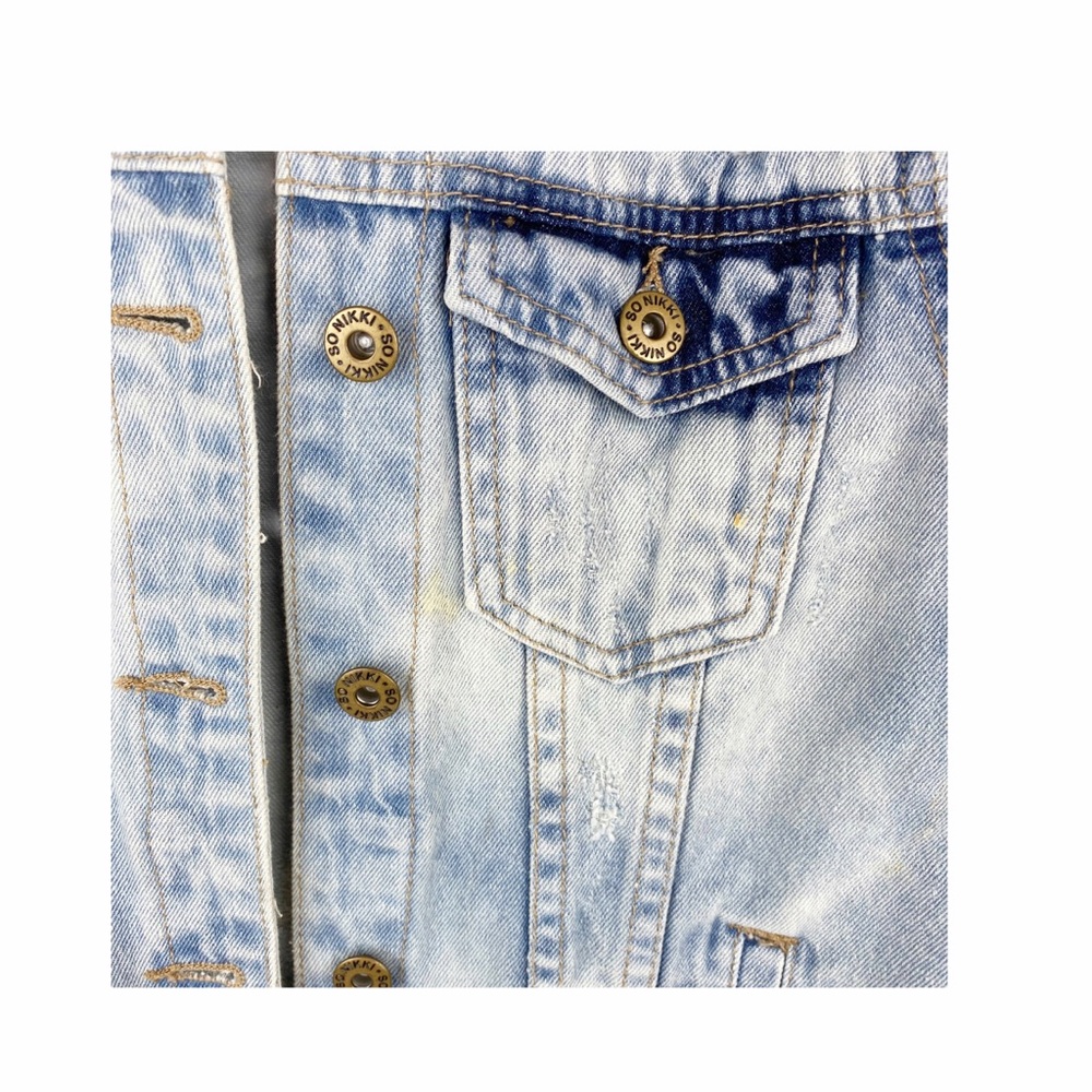 SO NIKKI Acid Wash Distressed Denim Jacket Small - Picture 4 of 7